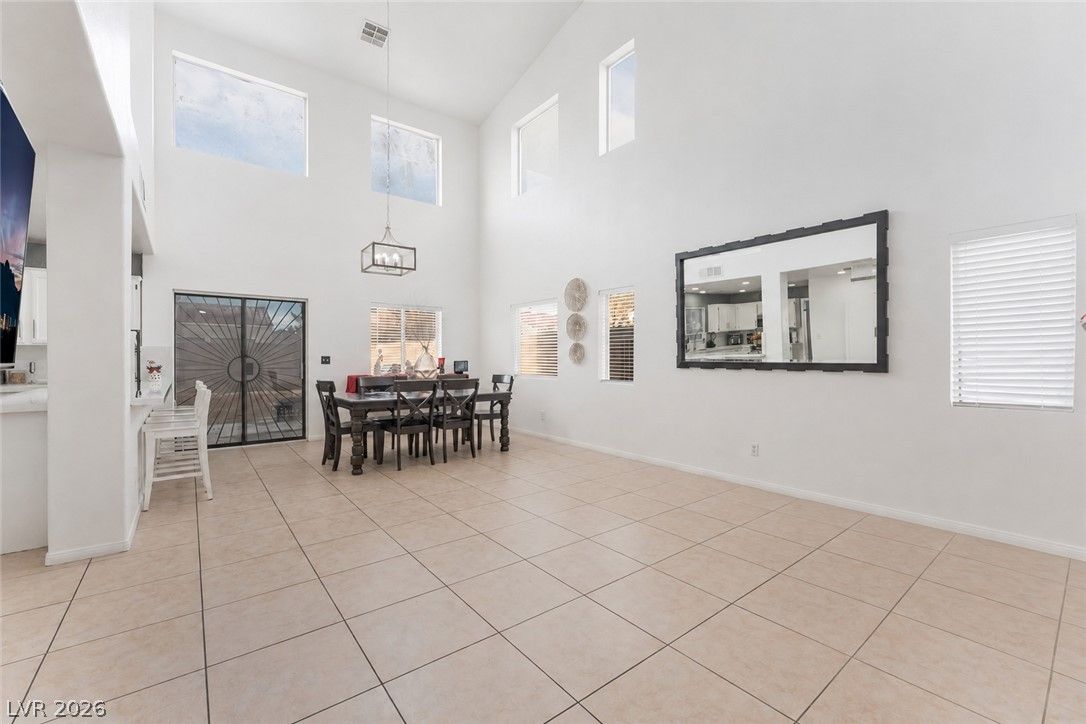 809 Bladensburg Street — photo 4 of 35