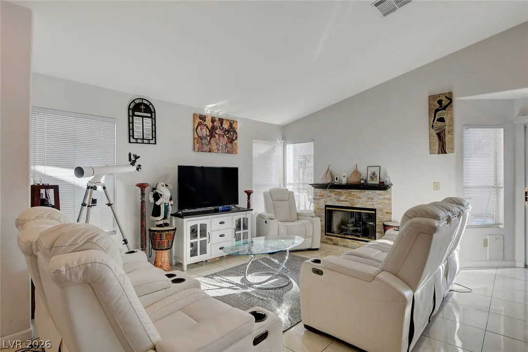 8113 North Hercules Drive — photo 3