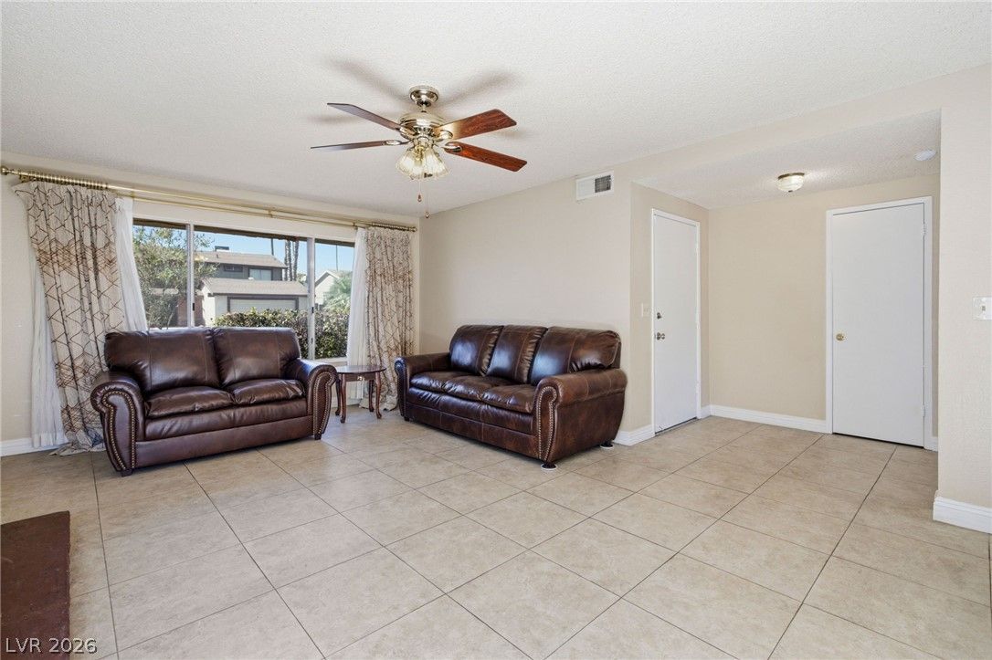 4014 Ridgewood Avenue — photo 4