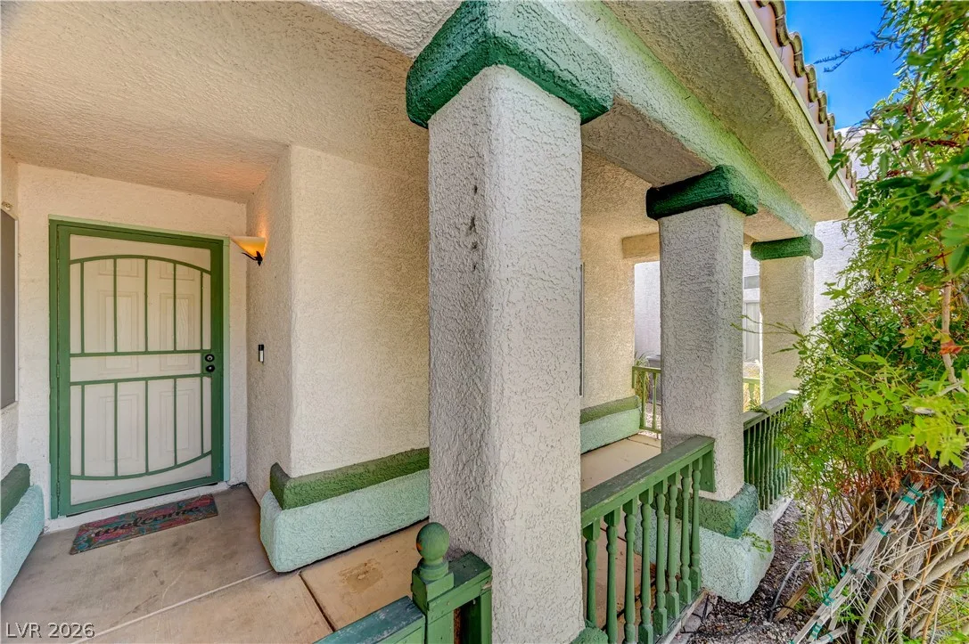 5225 Clinging Vine Street — photo 4
