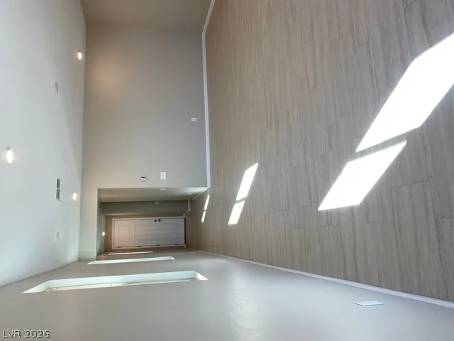 12522 Oregon Cherry Avenue — photo 5