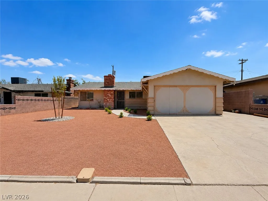 3909 West Oakey Boulevard — photo 1