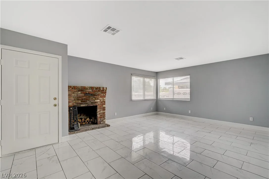 3909 West Oakey Boulevard — photo 4
