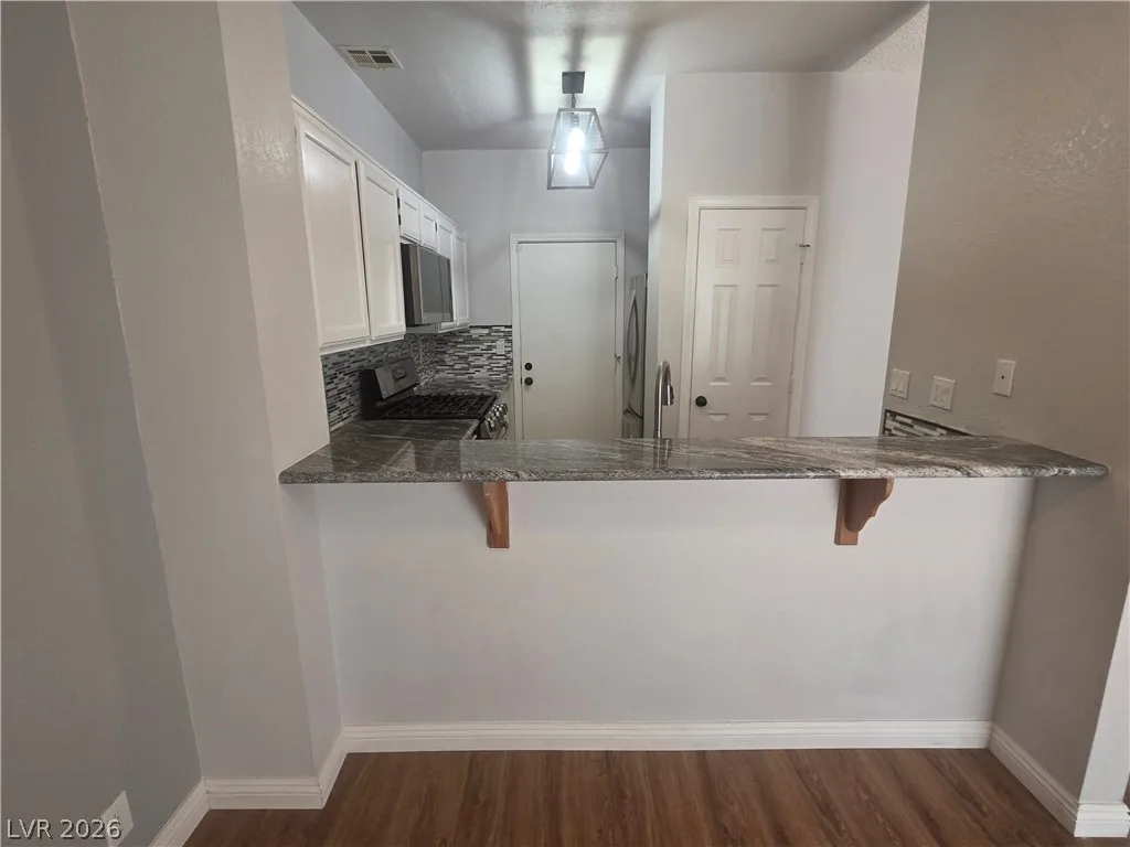 5027 Strauss Drive — photo 4