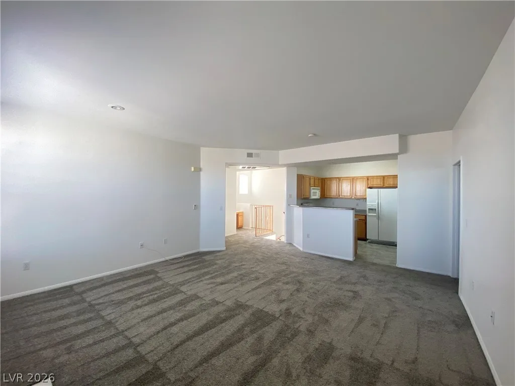 8555 West Russell Road 2106 — photo 4
