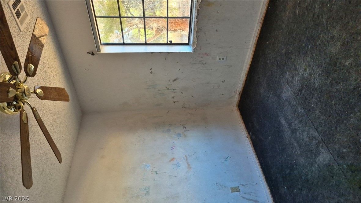 1091 West Amarillo Avenue — photo 3 of 23