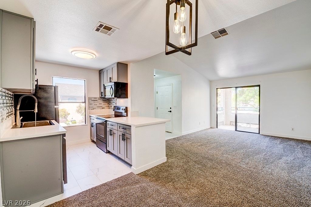 5121 Lindell Road 206 — photo 2
