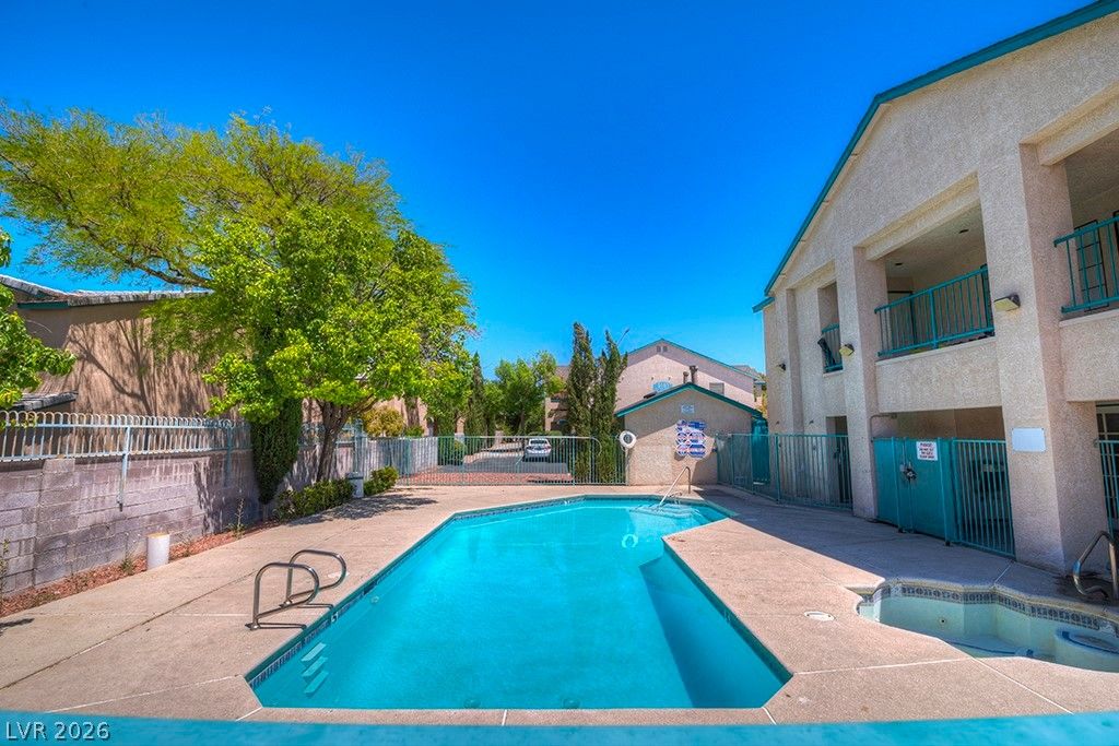5121 Lindell Road 206 — photo 3