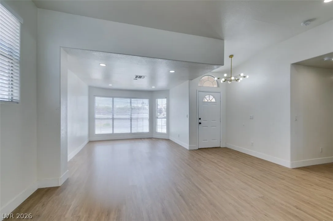 7824 Villa Finestra Drive — photo 5