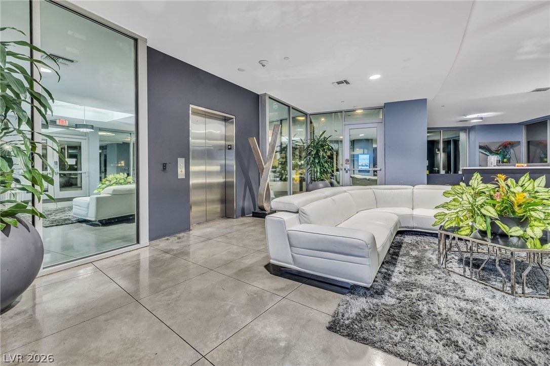 8925 West Flamingo Road 201 — photo 3