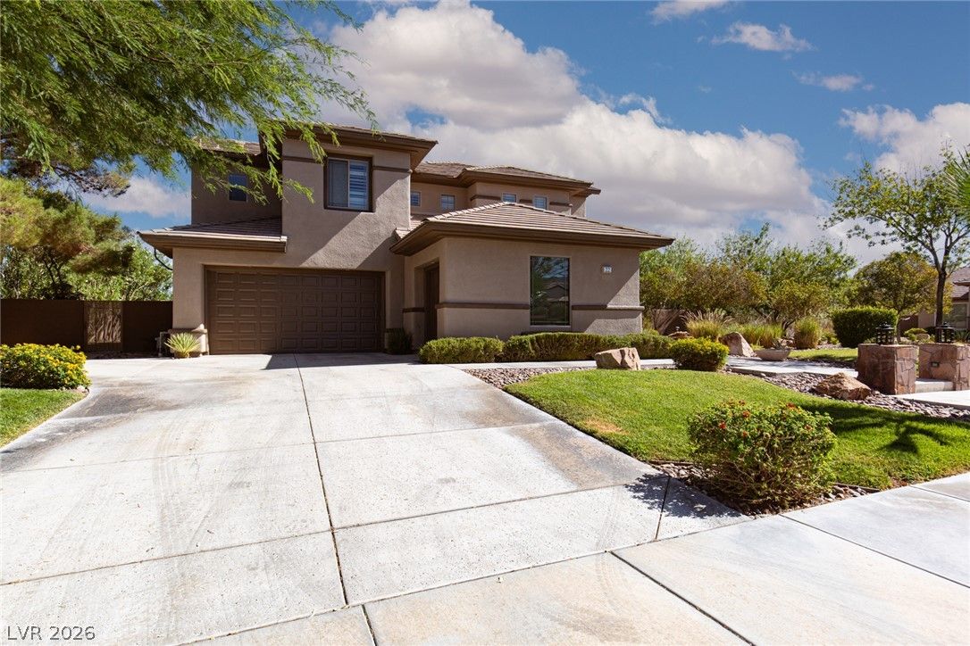 22 Douglas Grove Road — photo 1