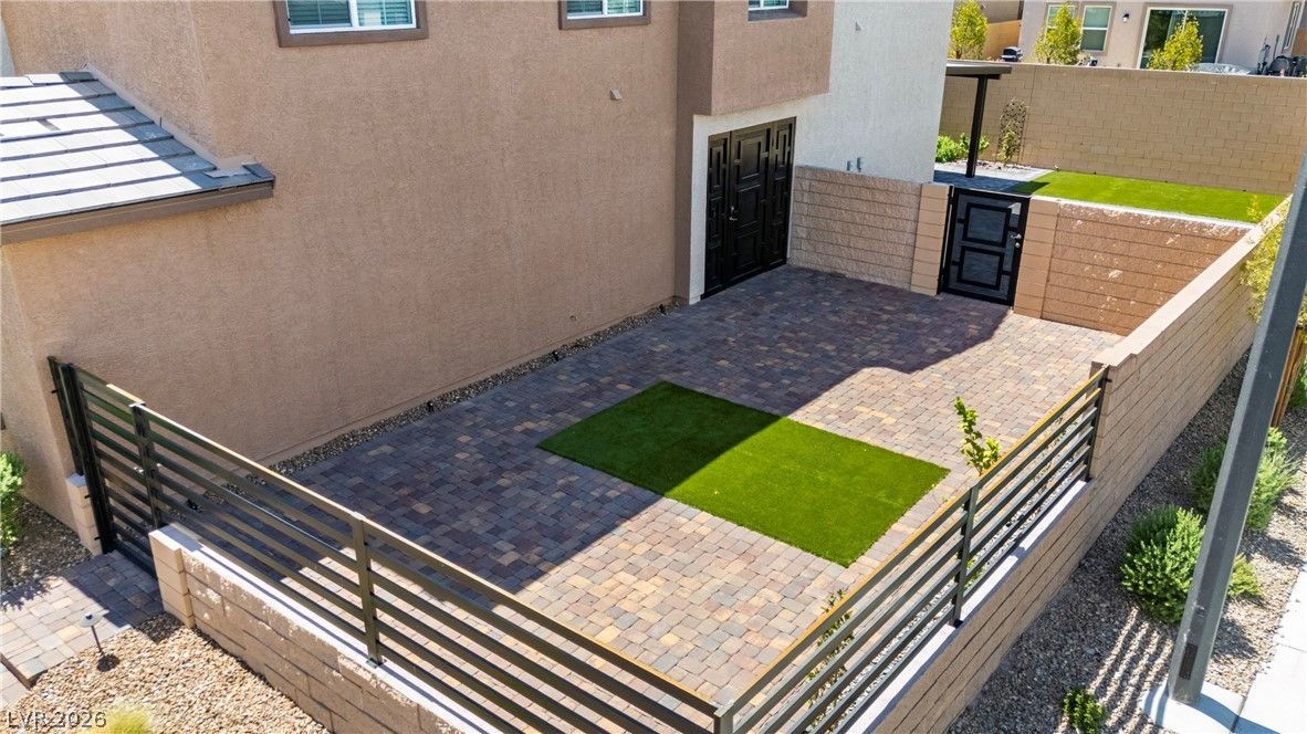 Photo 31