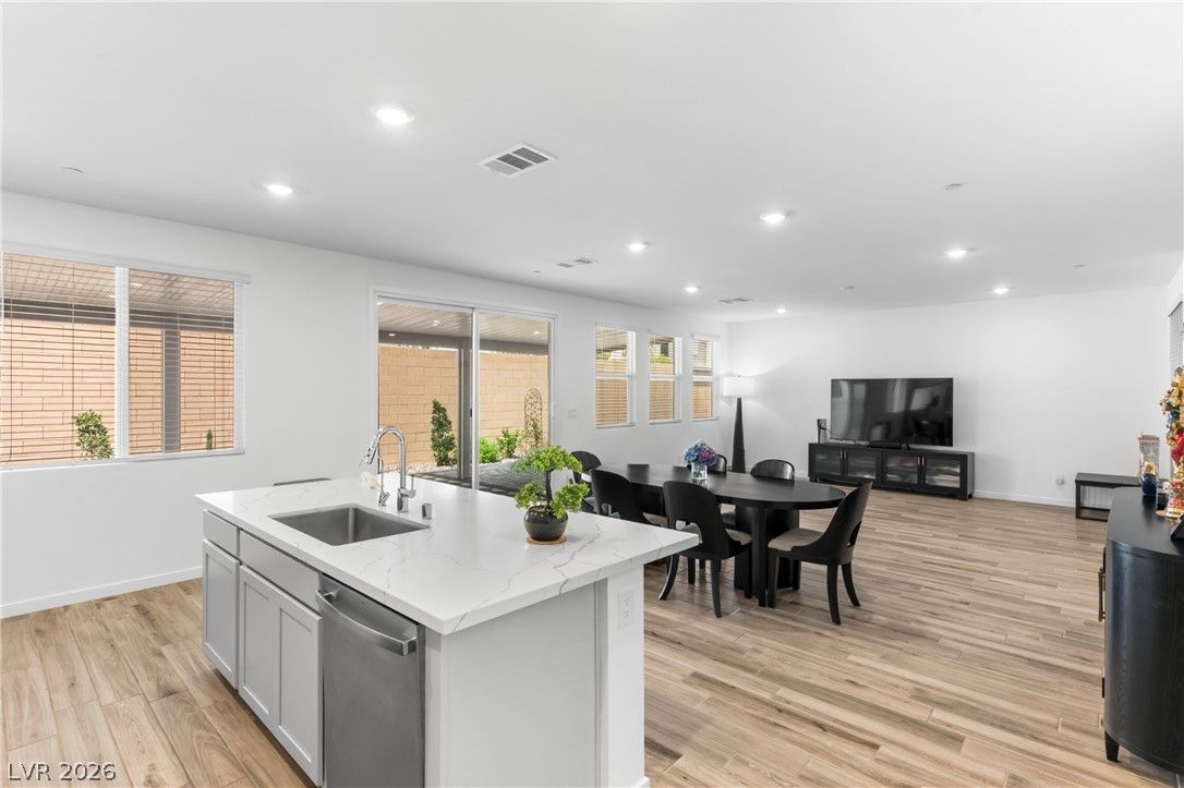 2603 Morning Moon Street — photo 4 of 36