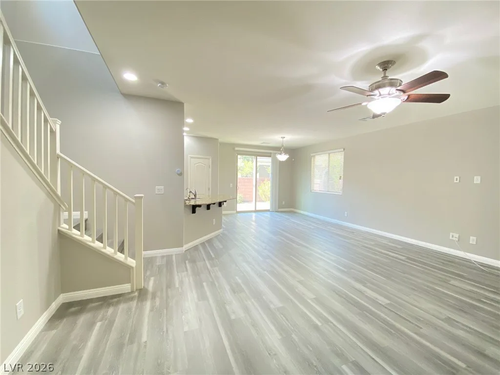 6142 Carter Caves Avenue — photo 4