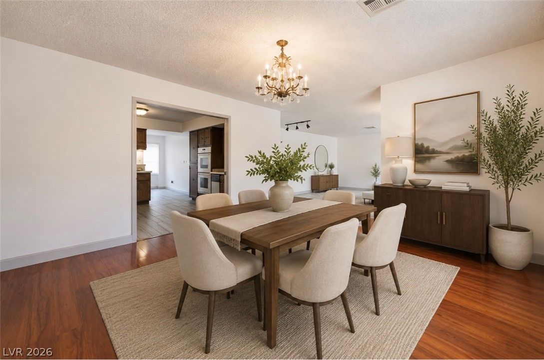 3155 East Rochelle Avenue — photo 3