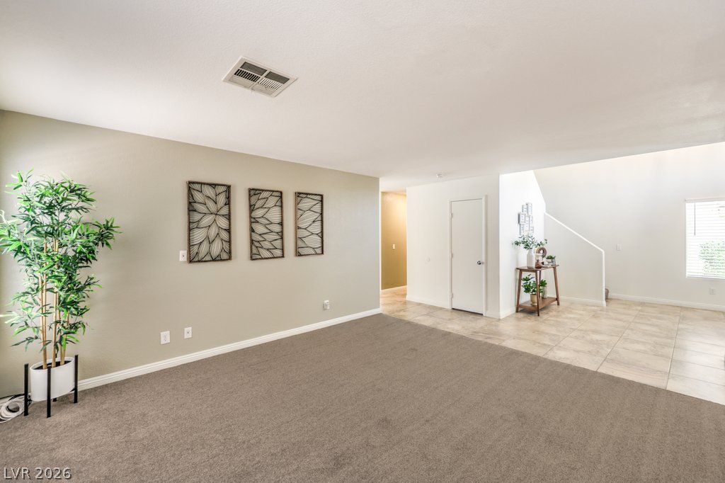 5016 DANCING LIGHTS Avenue — photo 5