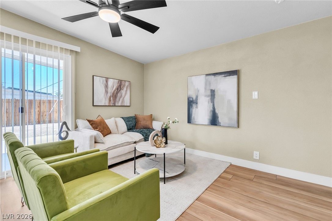3717 Perliter Avenue — photo 4 of 34