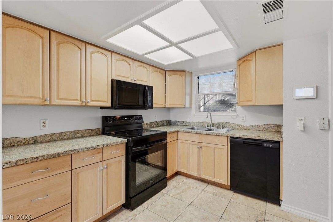 3823 South Maryland Parkway P1 — photo 2