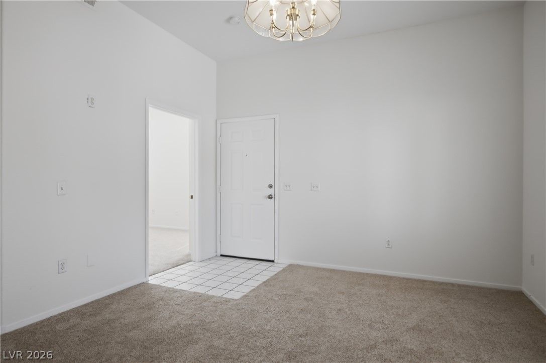 10245 South Maryland Parkway 279 — photo 3 of 21