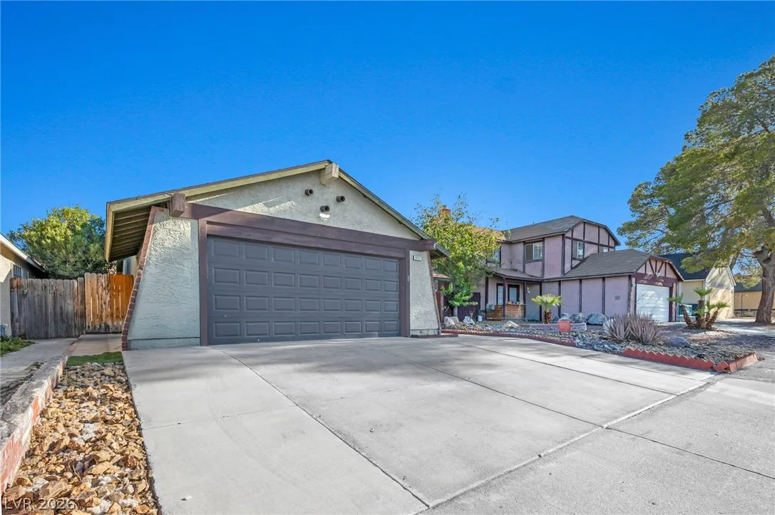 6237 Carmen Boulevard — photo 2