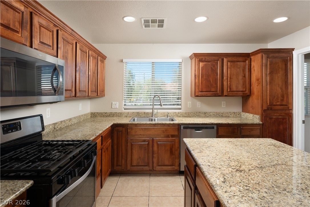10287 Tiger Paws Place — photo 4