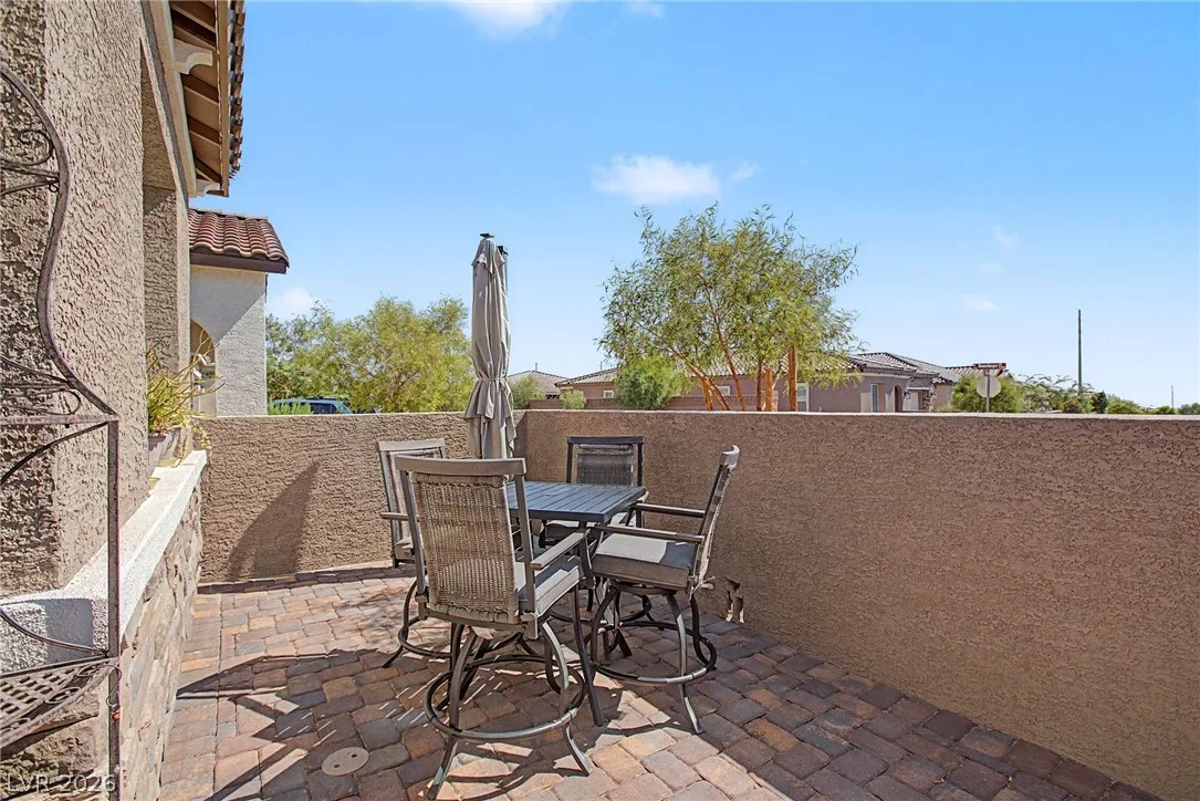 7375 Rosenberger Street — photo 3