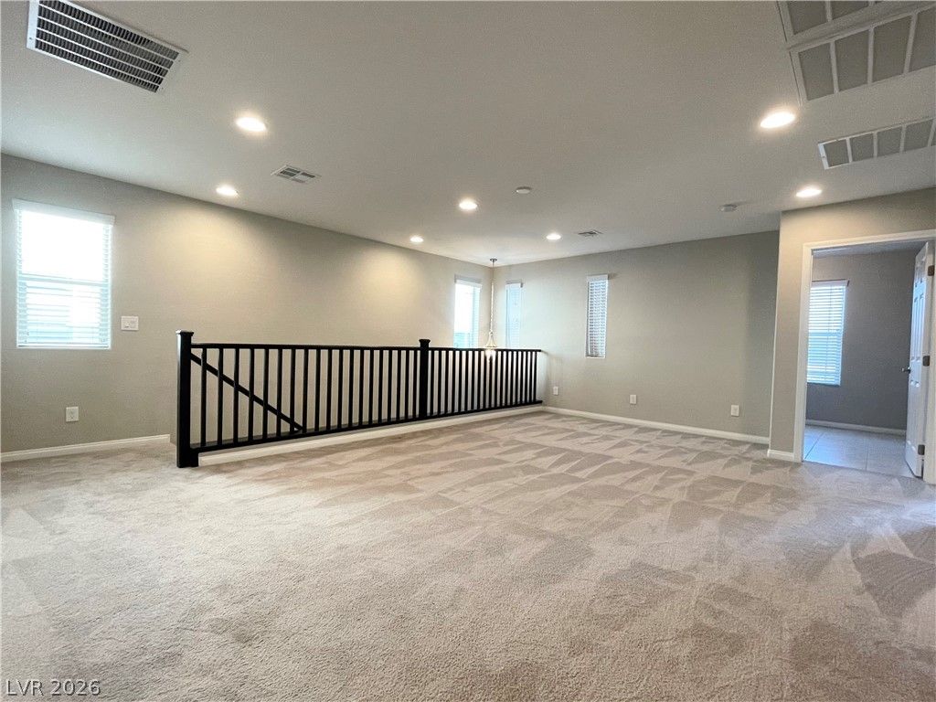 9458 Isla Lee Avenue — photo 5 of 10