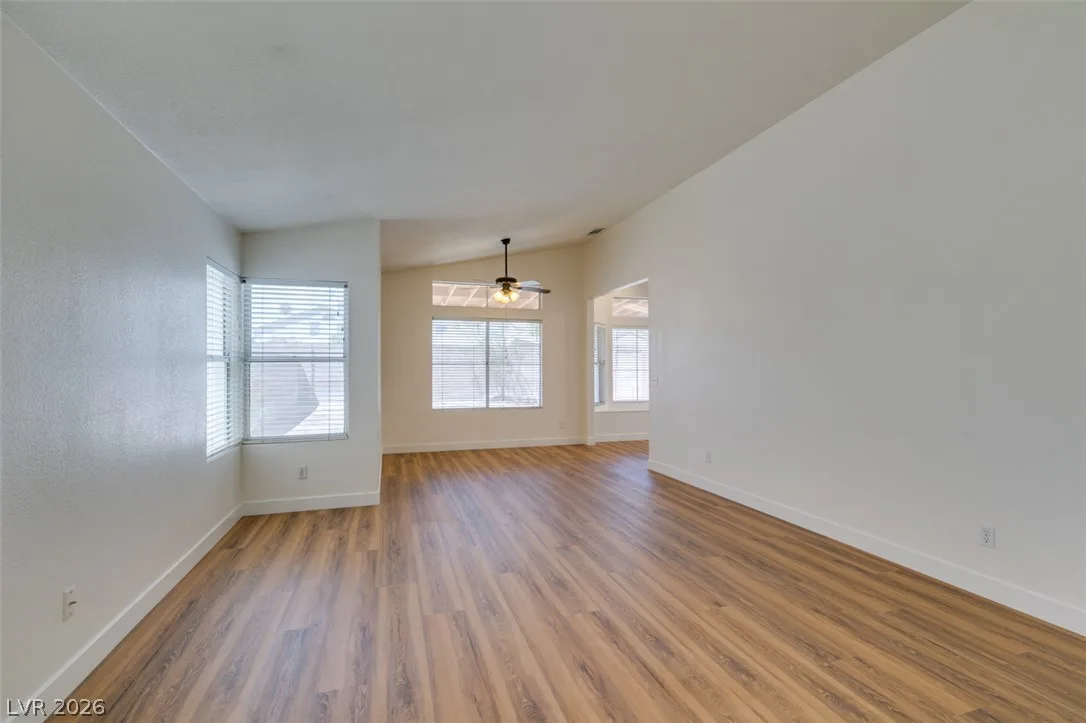 1833 Sierra Hills Way — photo 3