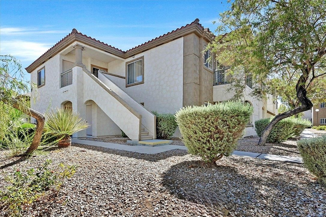 6804 Indian Chief Drive 204 — photo 1 of 26