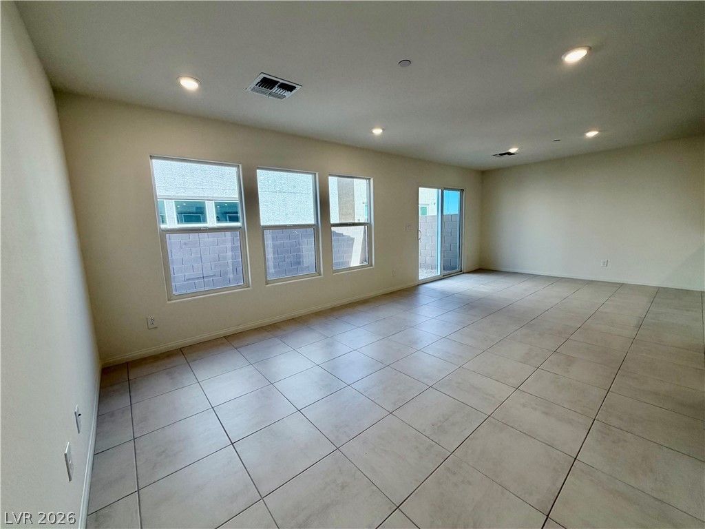2708 Sandia Crest Street — photo 4