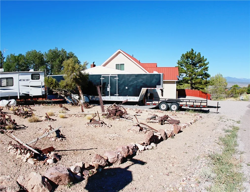 675 Hartley Drive — photo 4