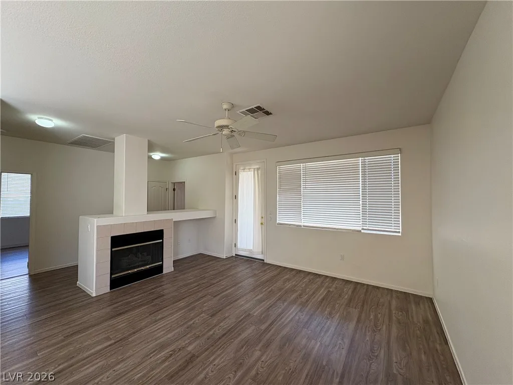 10688 Oak Crest Avenue — photo 5