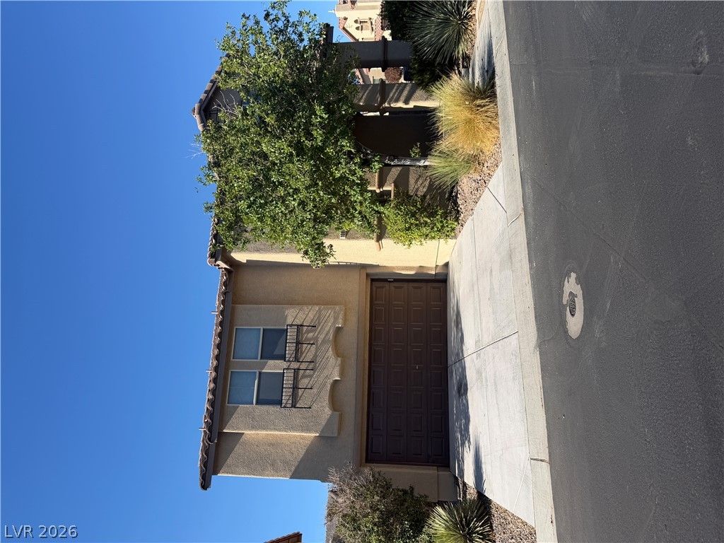 10815 BROXDEN JUNCTION Avenue 0 — photo 2
