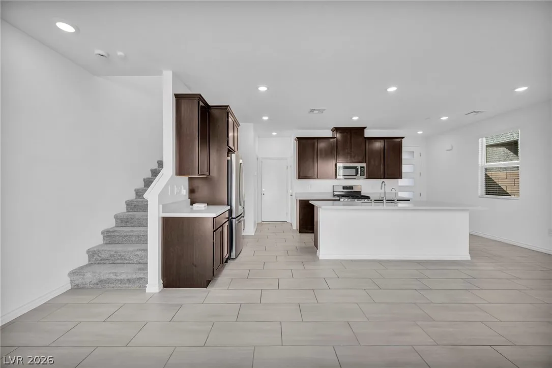 8843 Roadrunner Ravine Street — photo 2 of 20