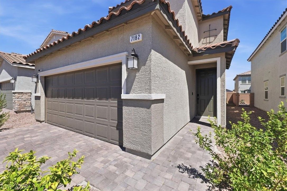 7182 Copper Grove Avenue — photo 2