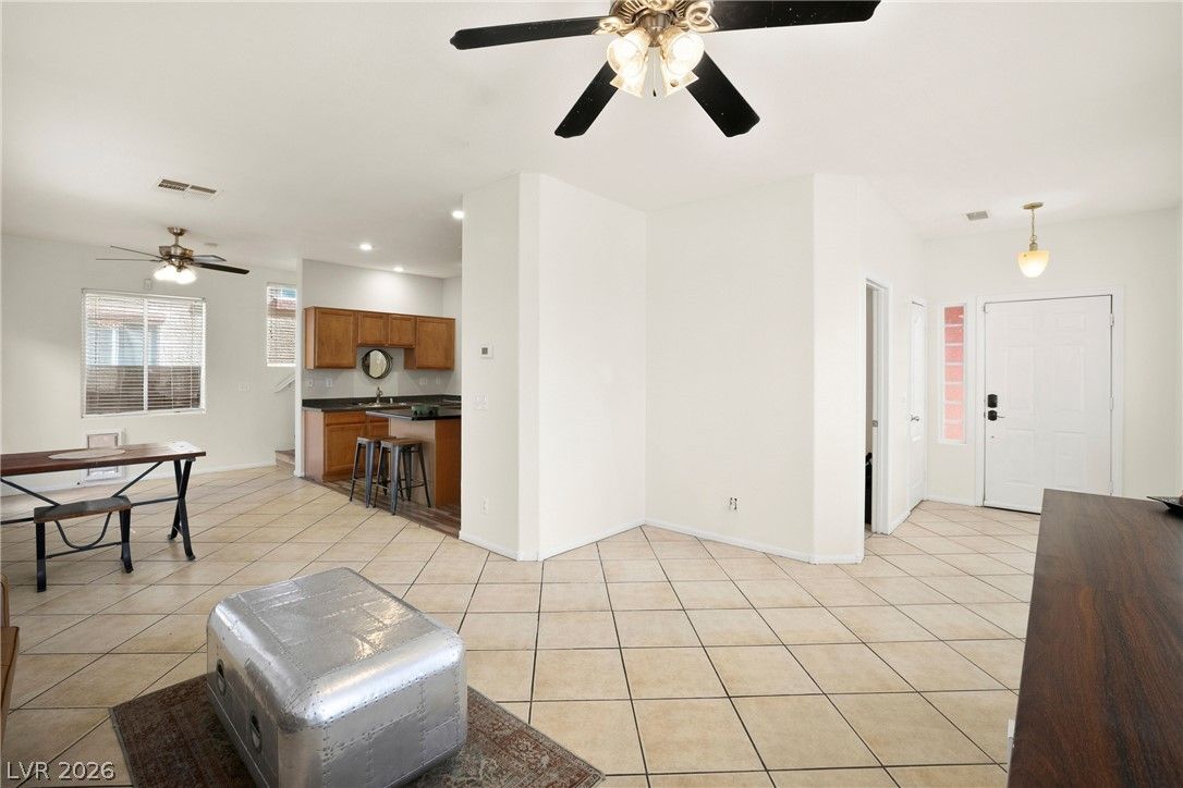10645 Lessona Street — photo 4