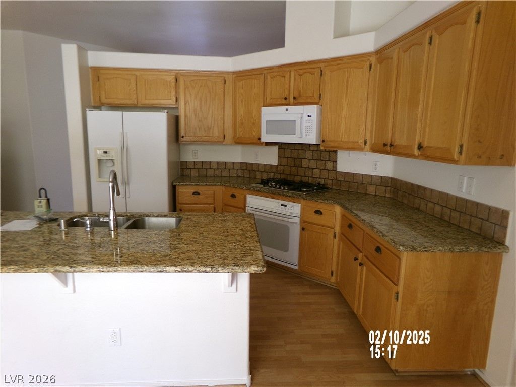 915 DOVER GLEN Drive 0 — photo 4 of 19