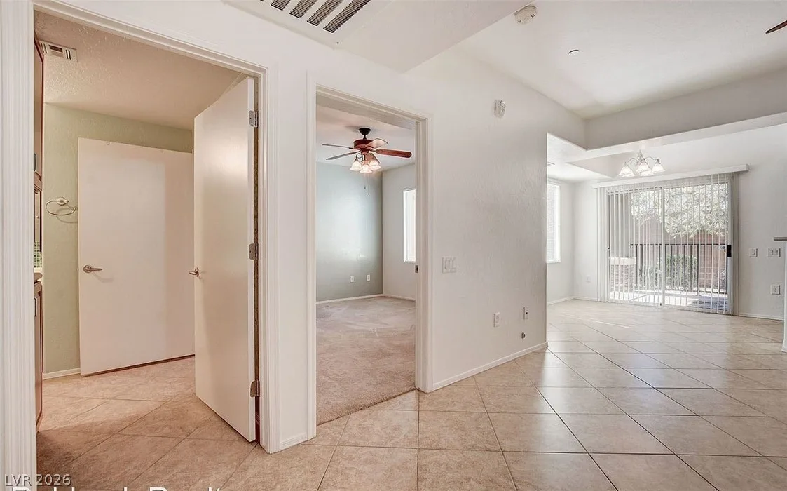 6868 Sky Pointe Drive 1030 — photo 3