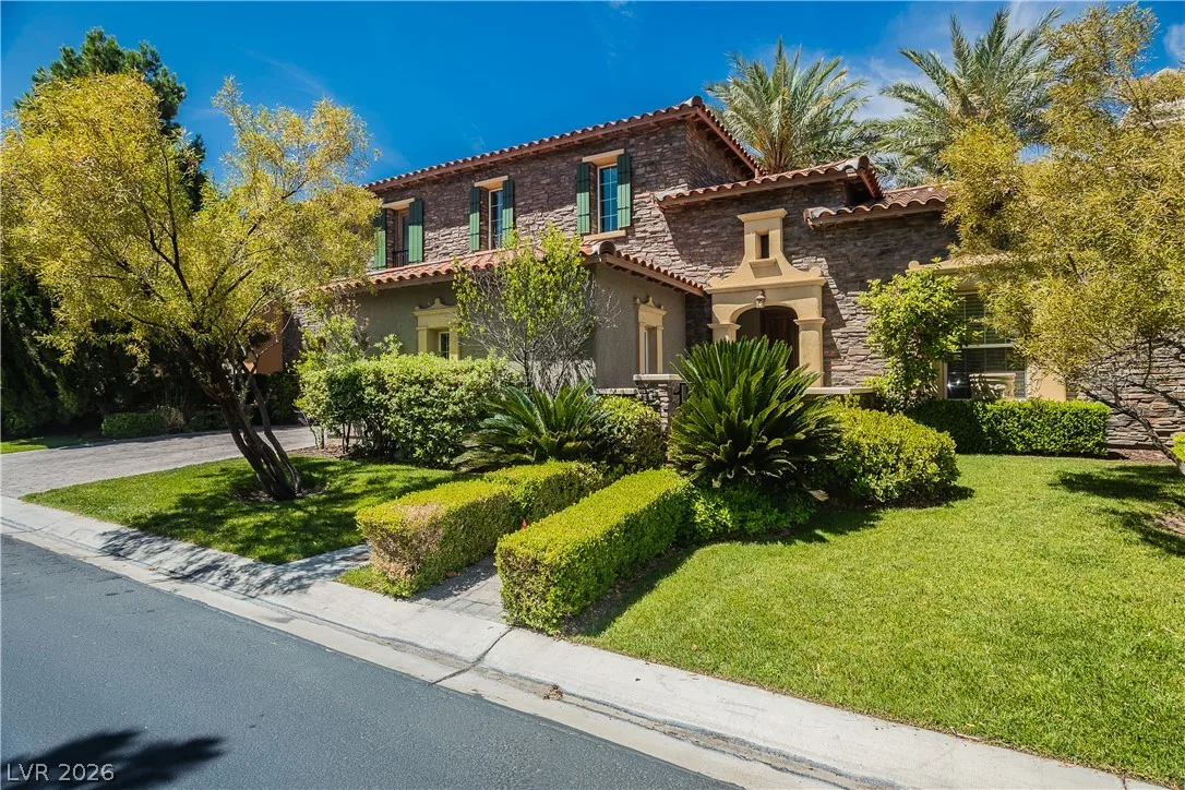 12097 Oakland Hills Drive — photo 2