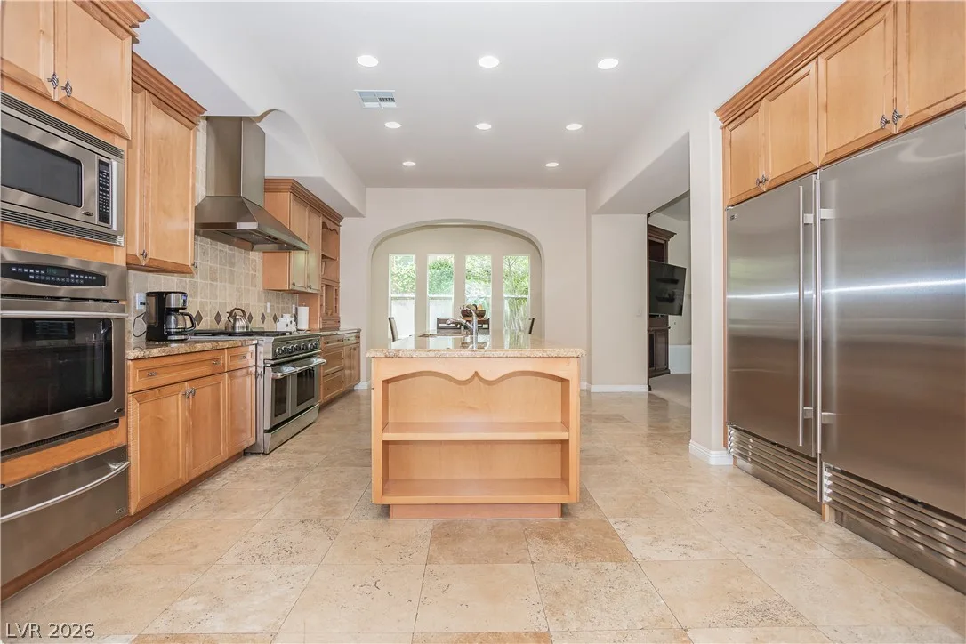 12097 Oakland Hills Drive — photo 4