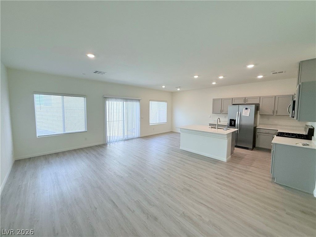 9992 Ullom Drive — photo 2