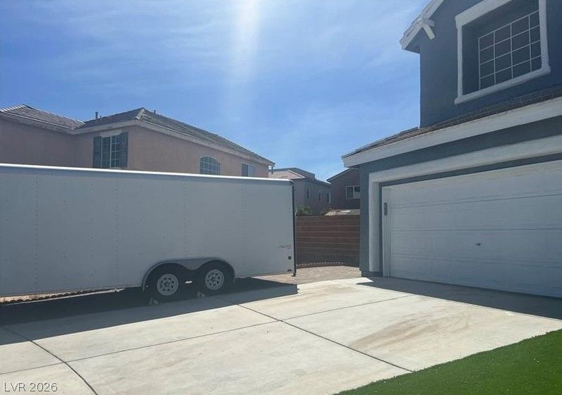 5541 Crestlock Drive — photo 2
