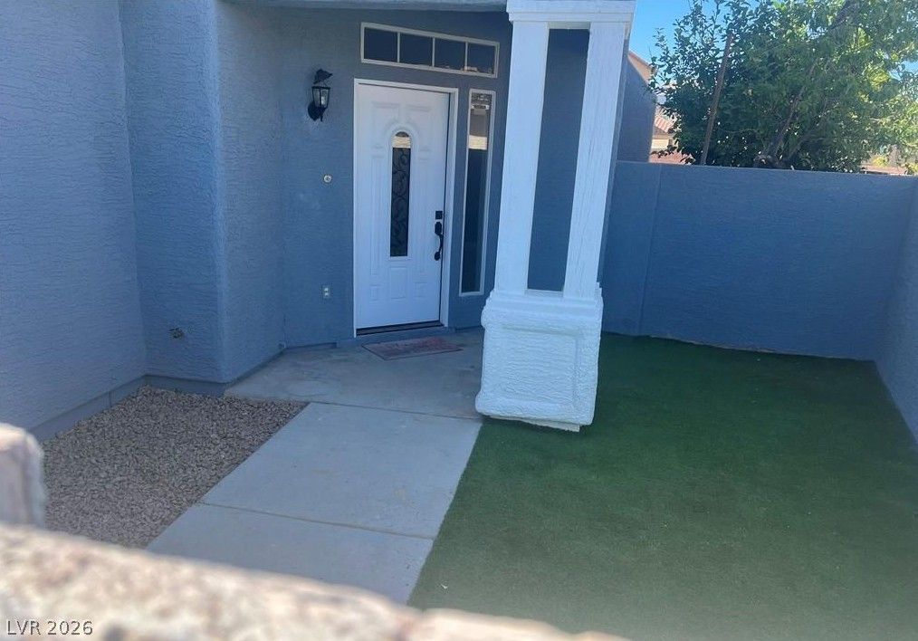 5541 Crestlock Drive — photo 3