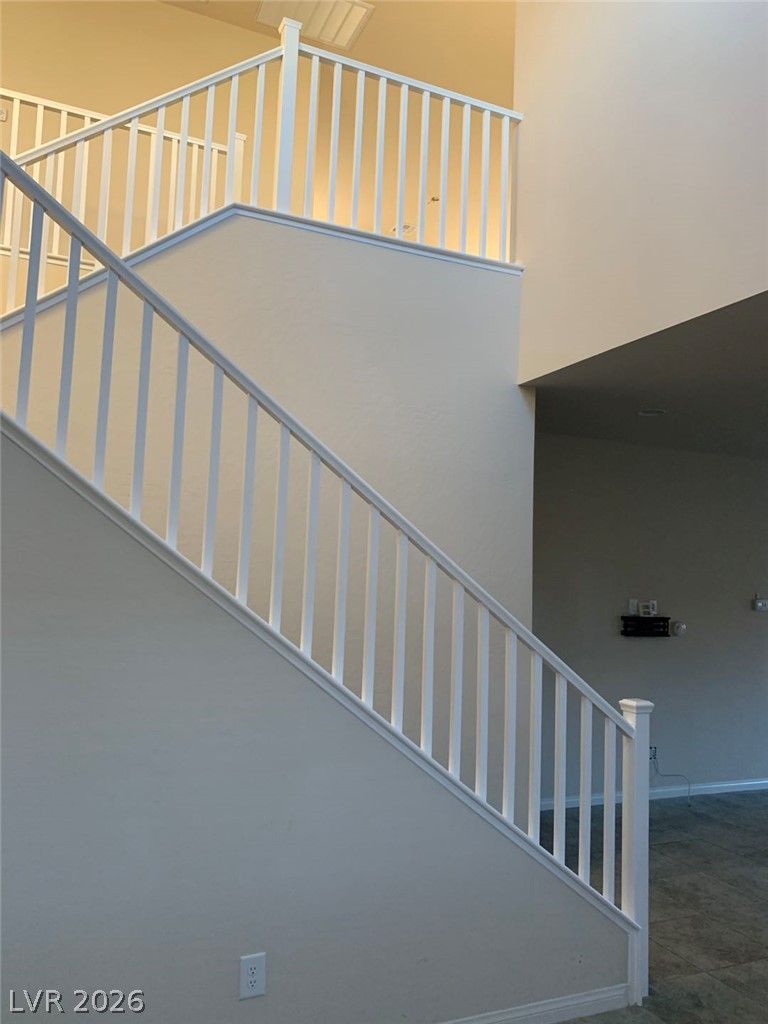 933 Kimbark Avenue — photo 3