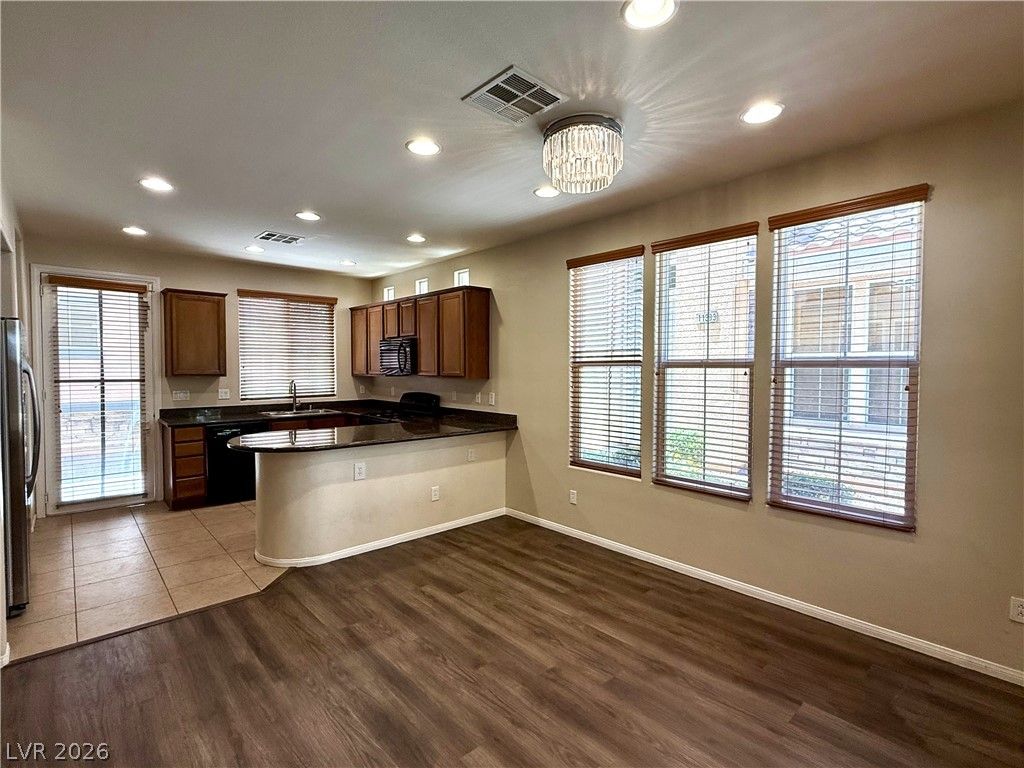 11375 Corsica Mist Avenue — photo 3 of 23