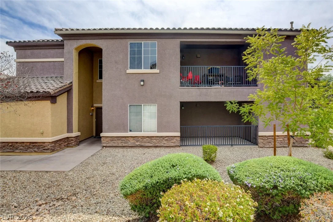 6868 Sky Pointe Drive 1078 — photo 2
