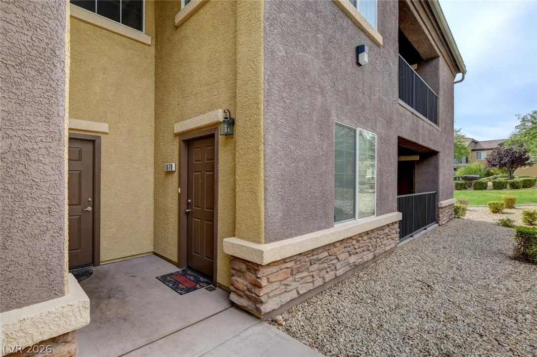 6868 Sky Pointe Drive 1078 — photo 4