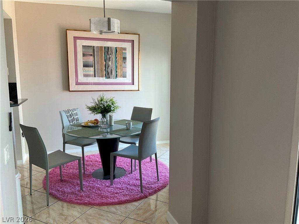 2857 Paradise Road 904 — photo 5 of 12