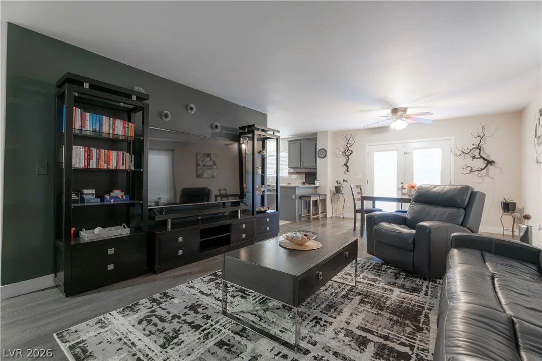 7578 Hope Valley Street — photo 3