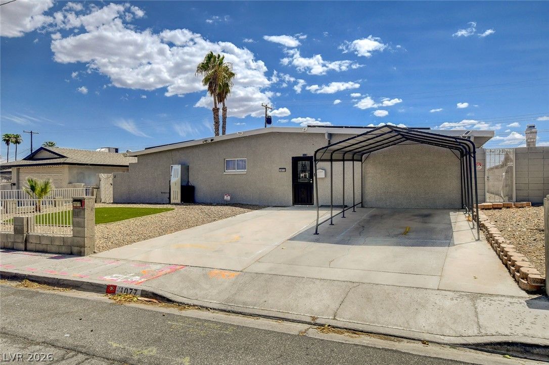1077 Westminster Avenue — photo 3